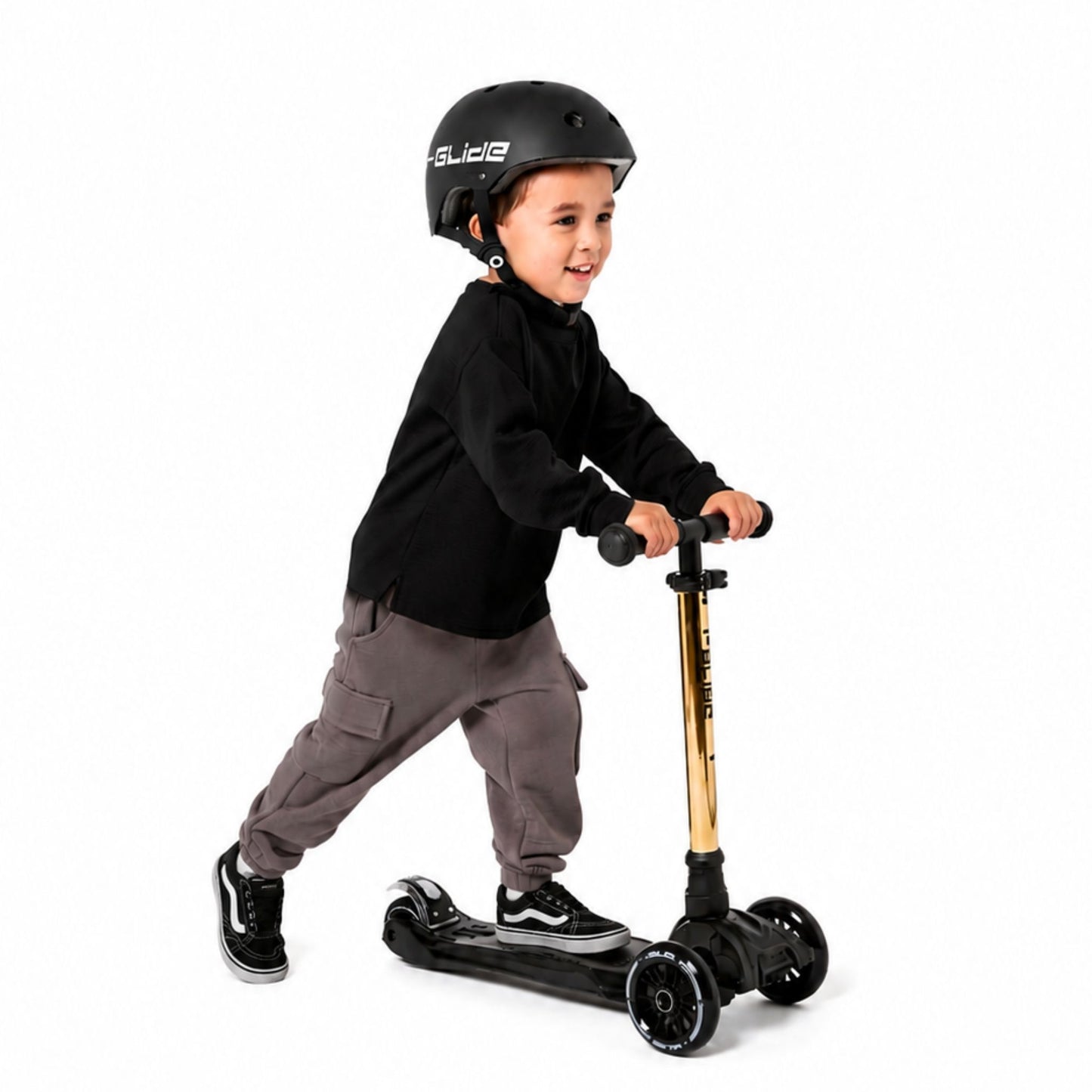 i-Glide 3-Wheel Black with Gold bar Scooter with Black Helmet